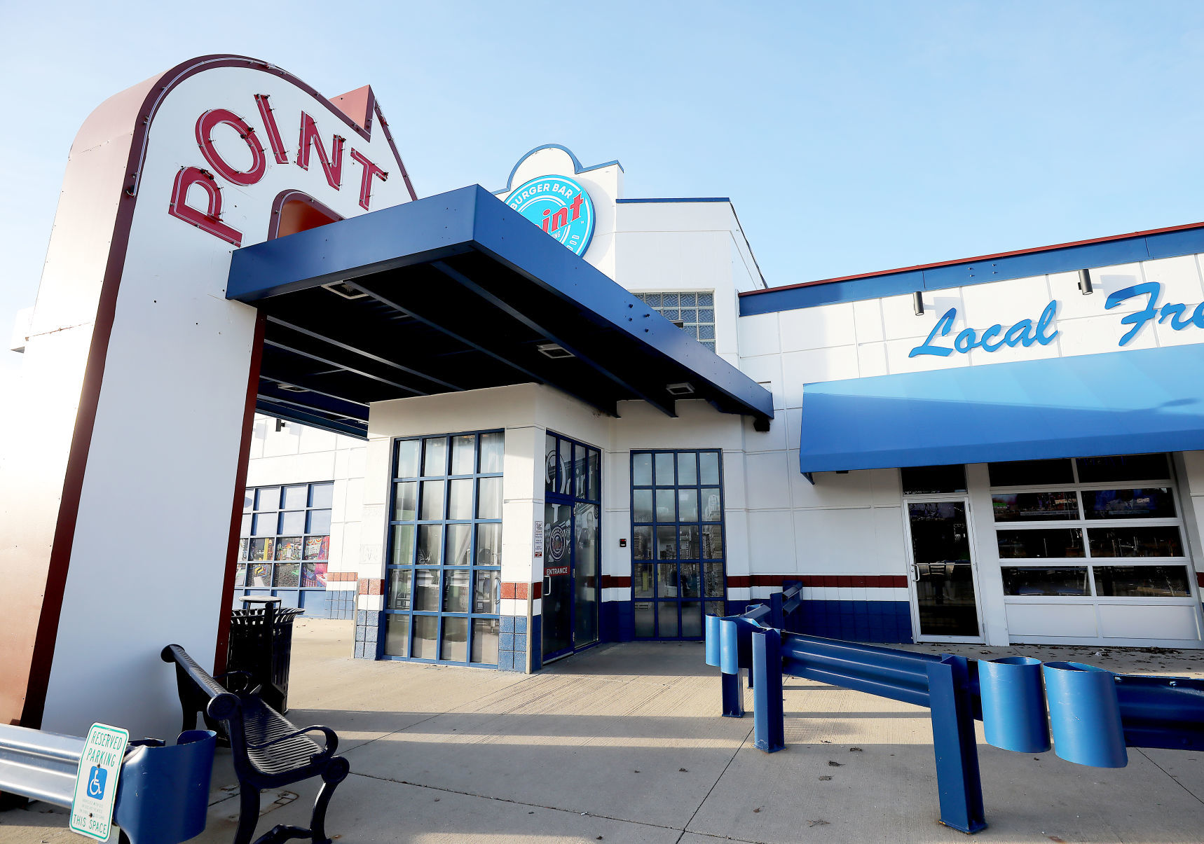 Point Burger Bar exterior